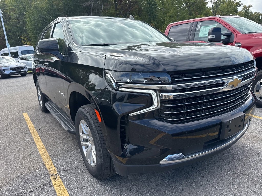2024 Chevrolet Tahoe LT photo 2