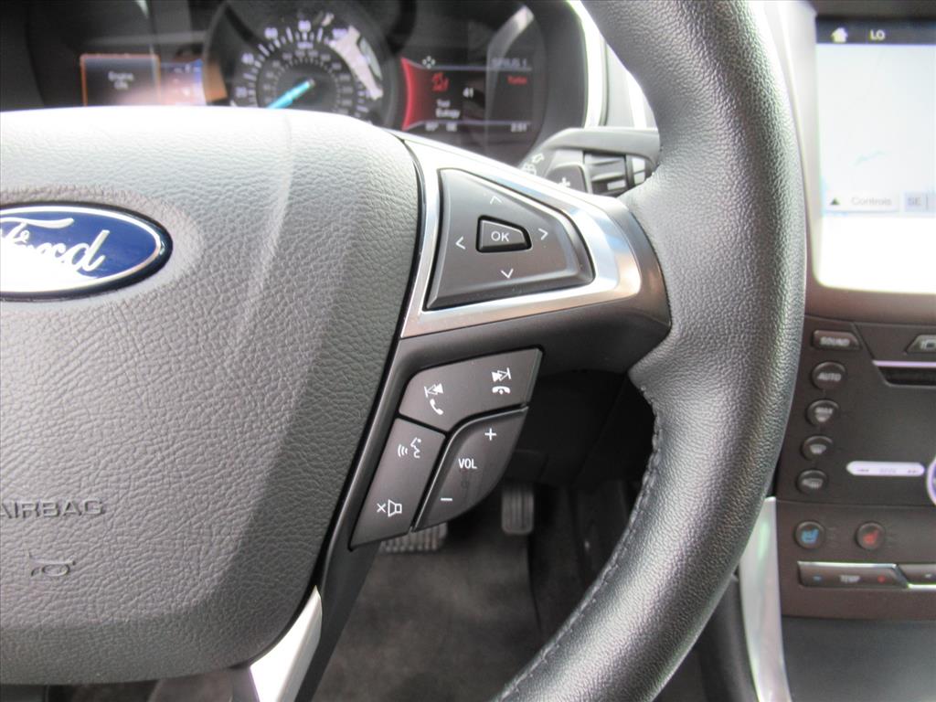 2017 Ford Edge Titanium photo 13