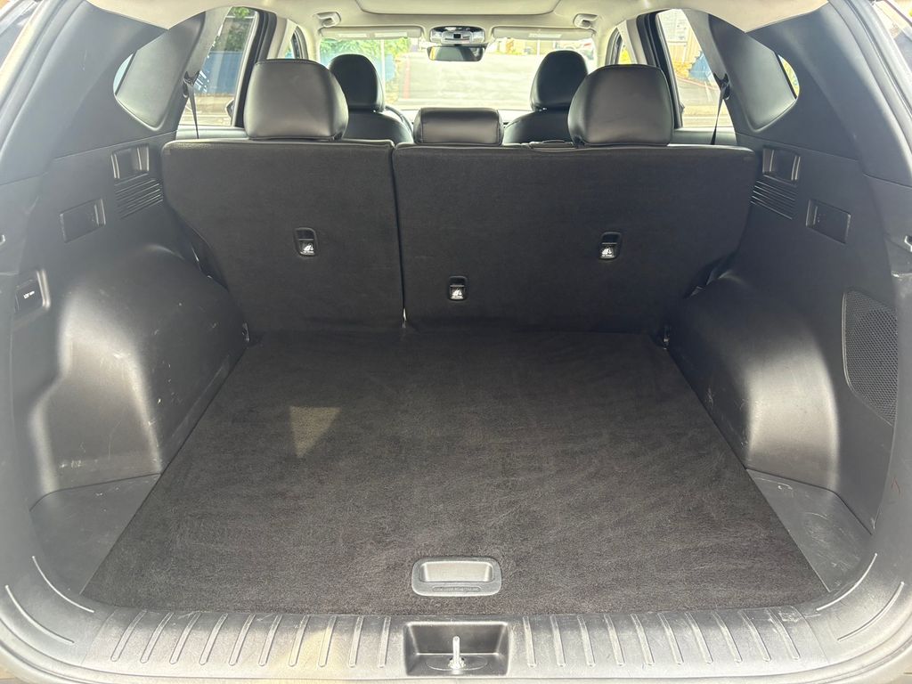 2023 Hyundai Tucson Limited photo 32