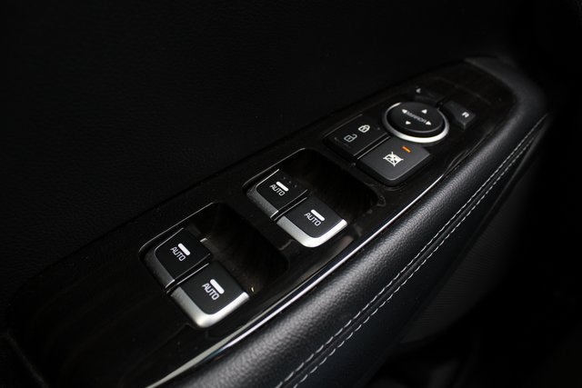 2020 Kia Sorento S photo 13