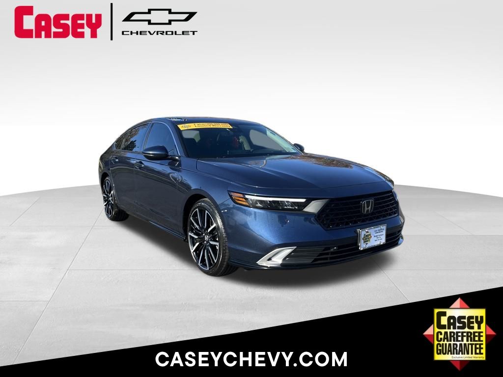 2025 Honda Accord Hybrid Touring's photo