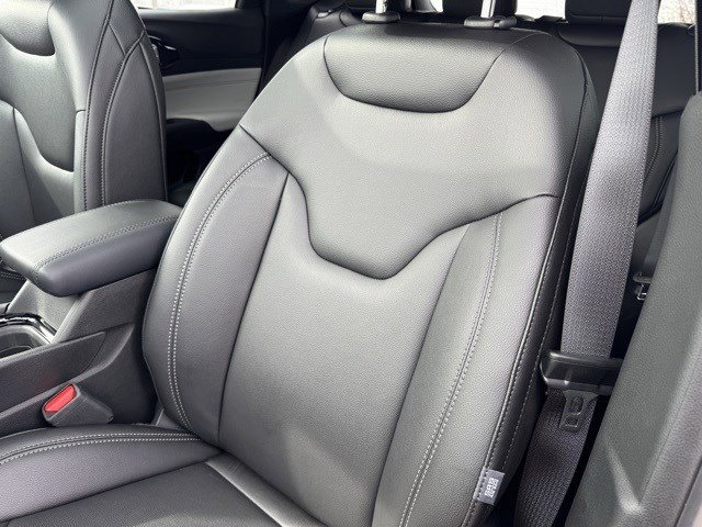 2025 Jeep Compass Limited photo 25