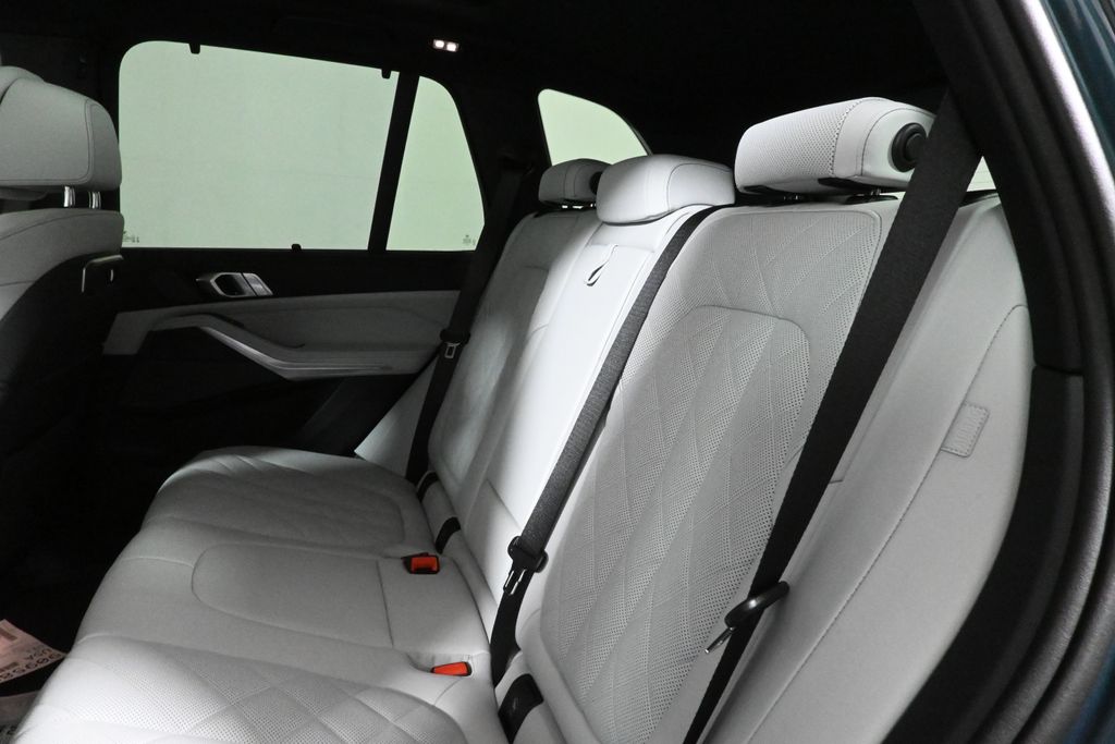 2026 Bmw X5 xDrive40i photo 3
