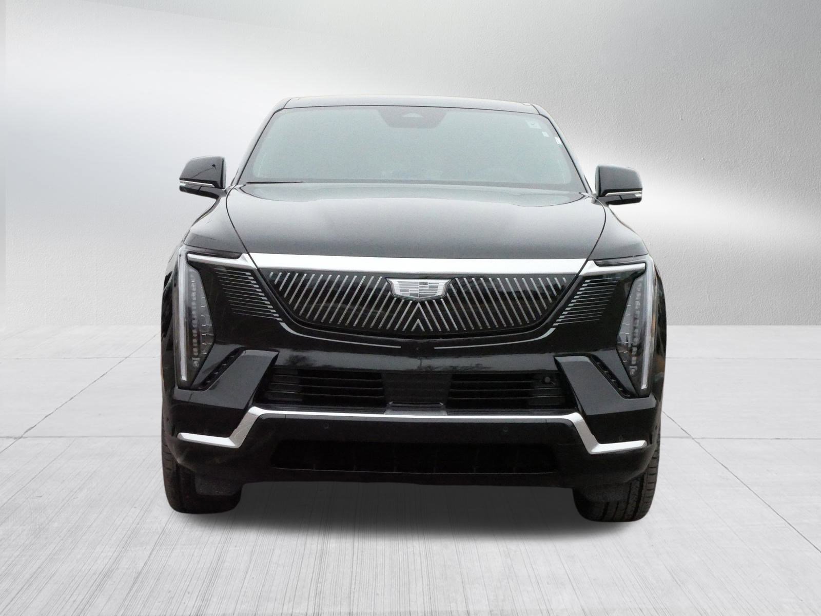 2025 Cadillac Escalade IQ Luxury photo 2