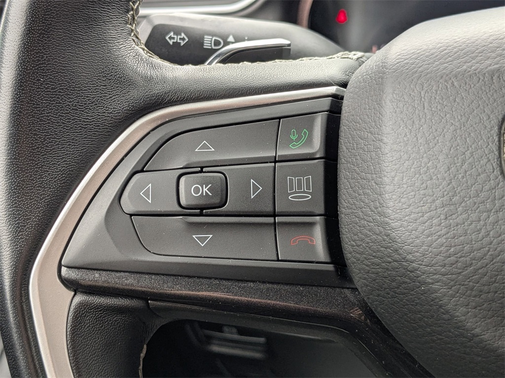 2022 Jeep Grand Cherokee Laredo photo 27