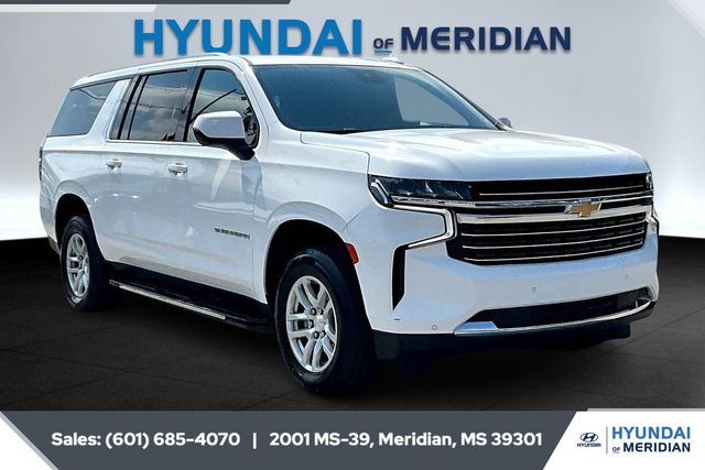 2023 Chevrolet Suburban LT's photo