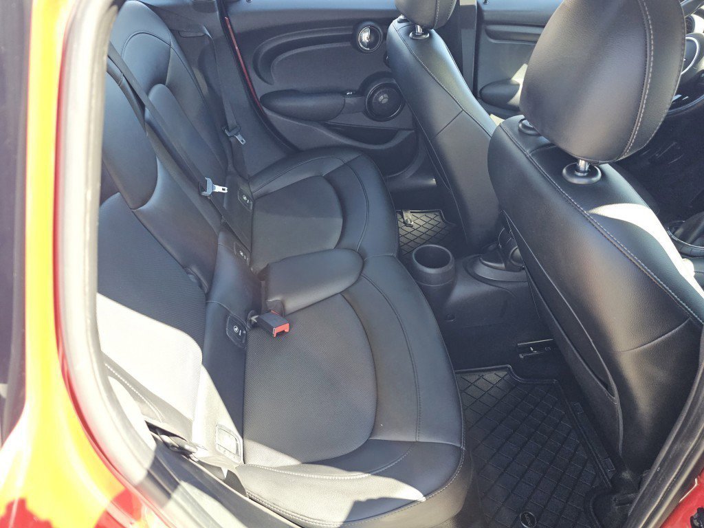 2016 Mini Cooper Hardtop Base photo 4