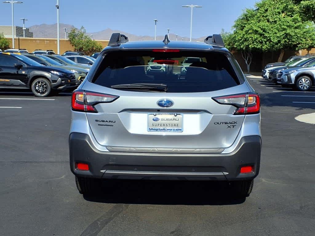 2025 Subaru Outback Onyx Edition XT photo 6