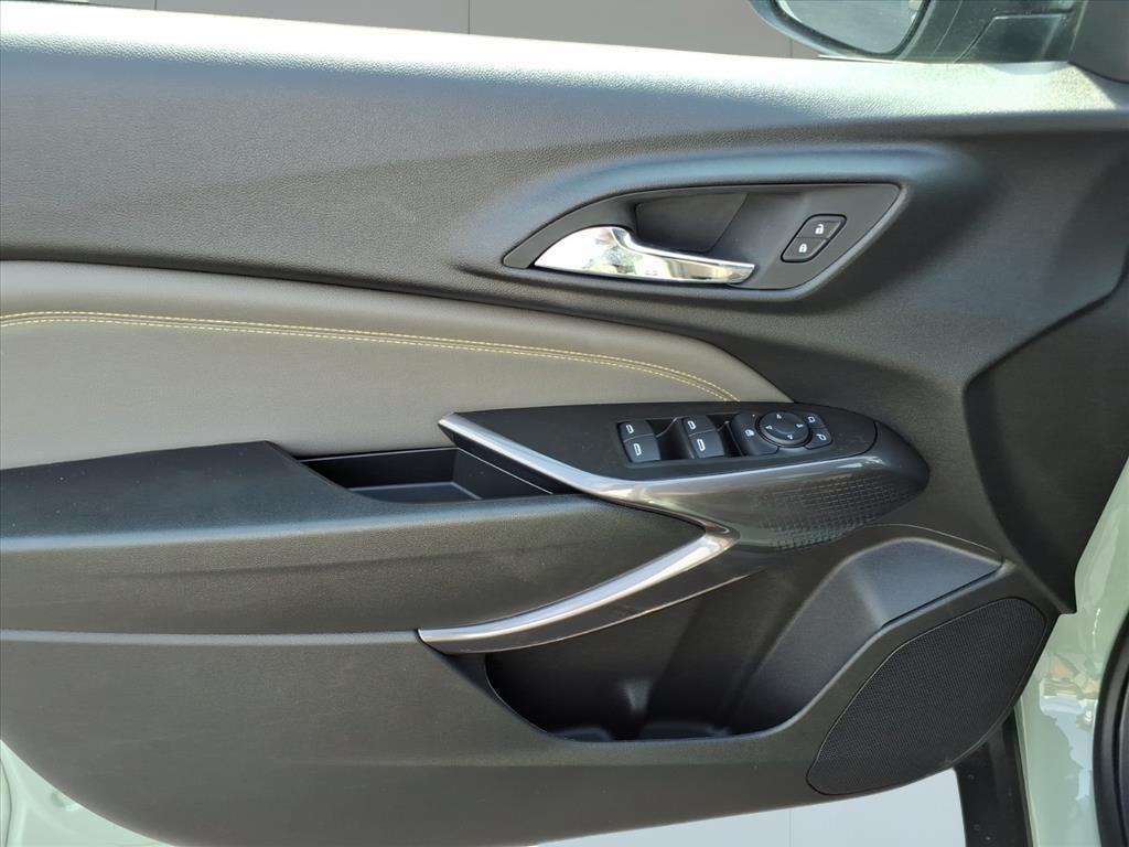2026 Chevrolet Trax ACTIV photo 14