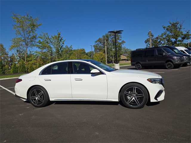 2025 Mercedes Benz E 4MATIC Sedan photo 2