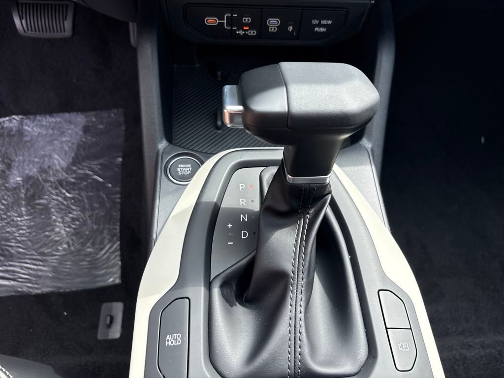 2025 Kia K4 GT-Line photo 21