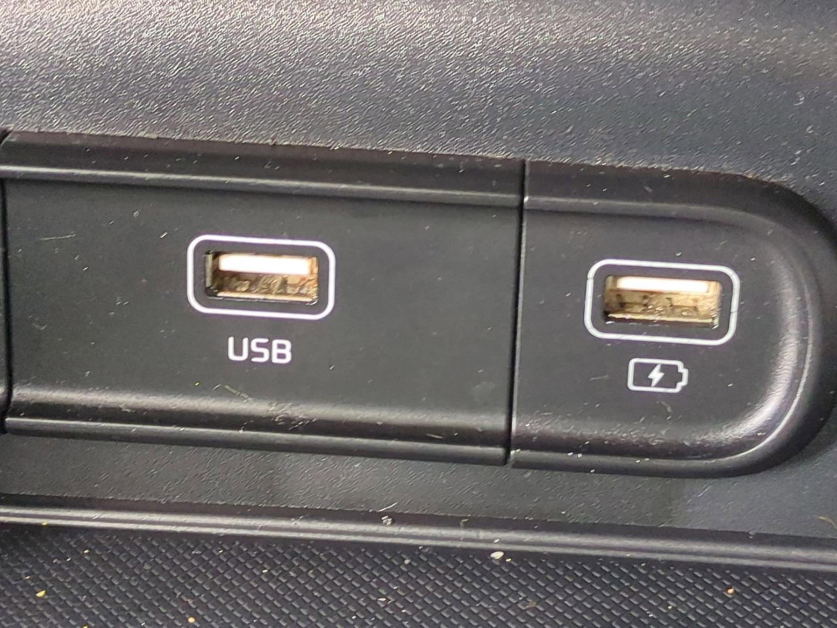 2021 Kia K5 EX photo 22