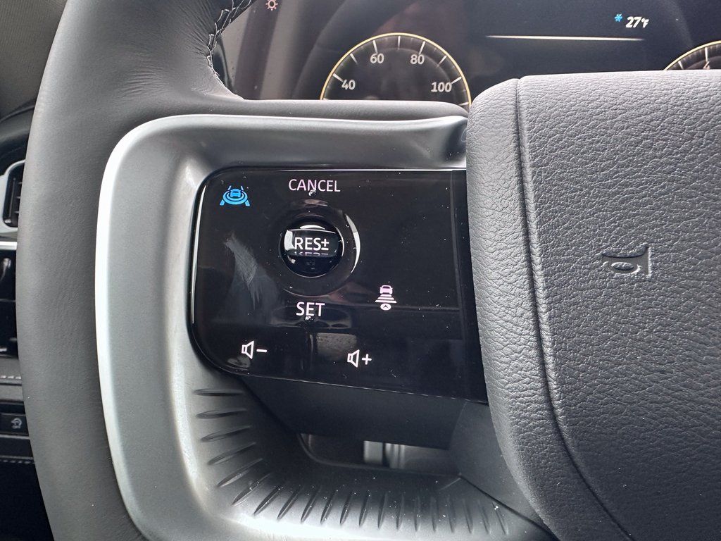 2025 Infiniti QX80 Luxe photo 19