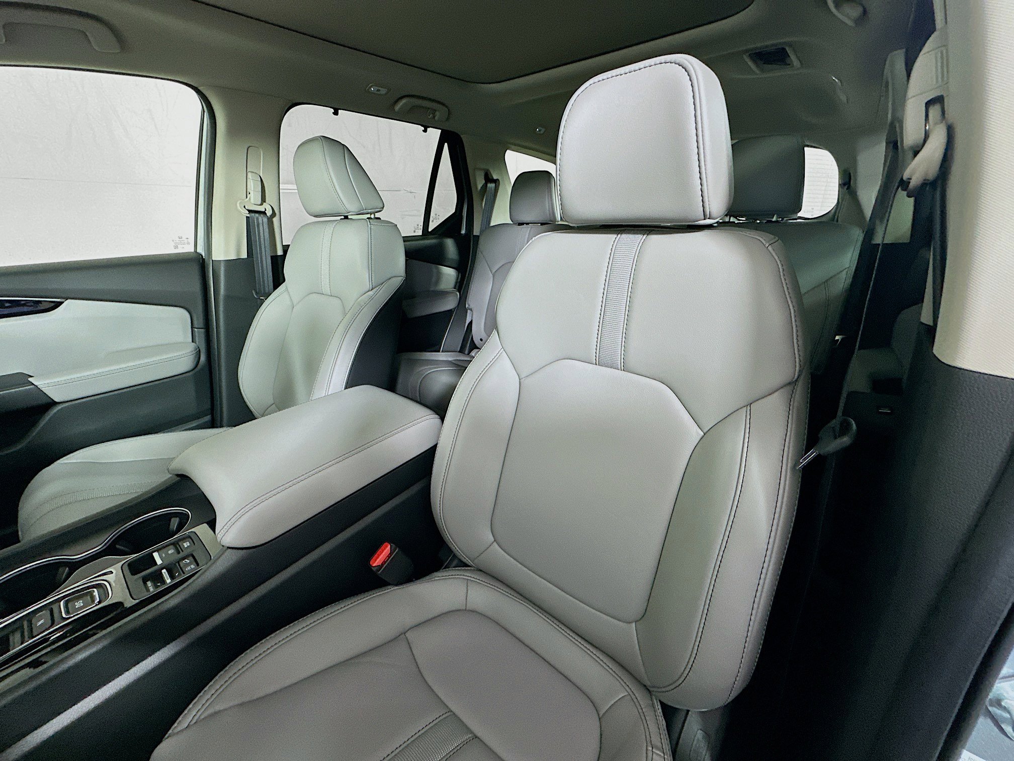 2025 Honda Pilot Touring photo 20