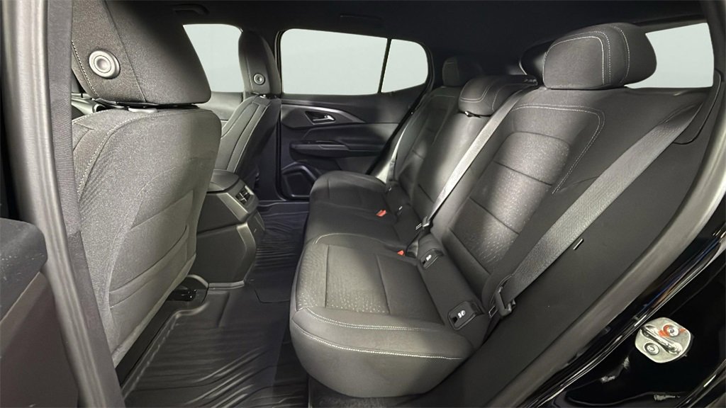 2025 Chevrolet Equinox EV LT photo 24