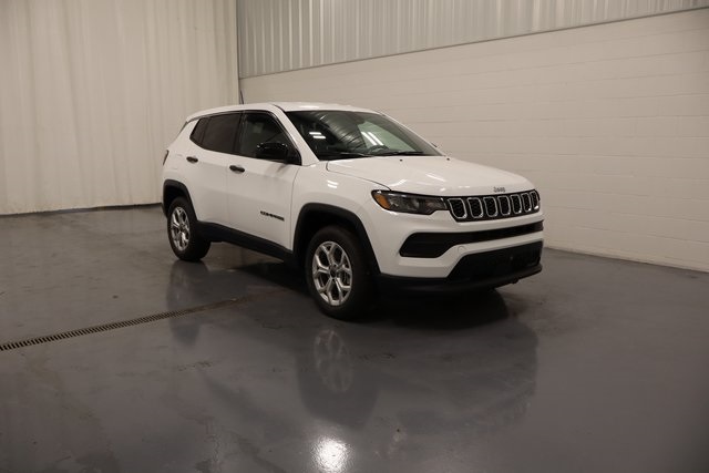 2025 Jeep Compass Sport photo 2