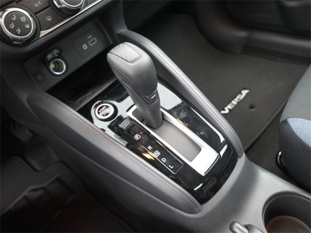 2025 Nissan Versa SV photo 28