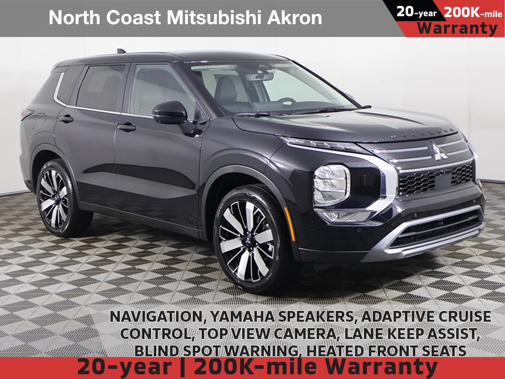 2025 Mitsubishi Outlander SE's photo