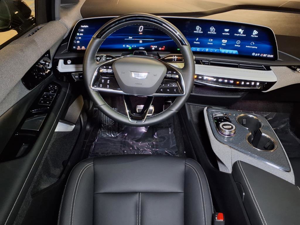 2025 Cadillac Optiq Sport photo 8