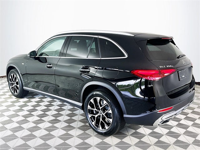 2025 Mercedes Benz GLC 350e 4MATIC photo 5