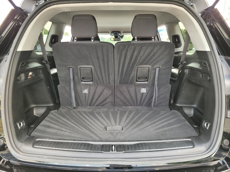 2023 Jeep Grand Cherokee Laredo photo 13