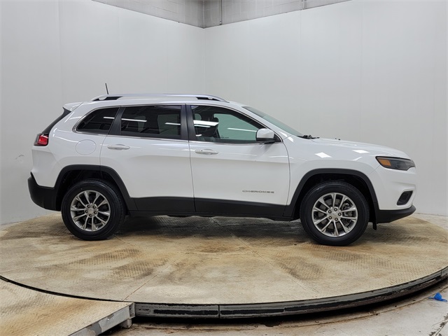 2021 Jeep Cherokee Latitude Lux photo 3