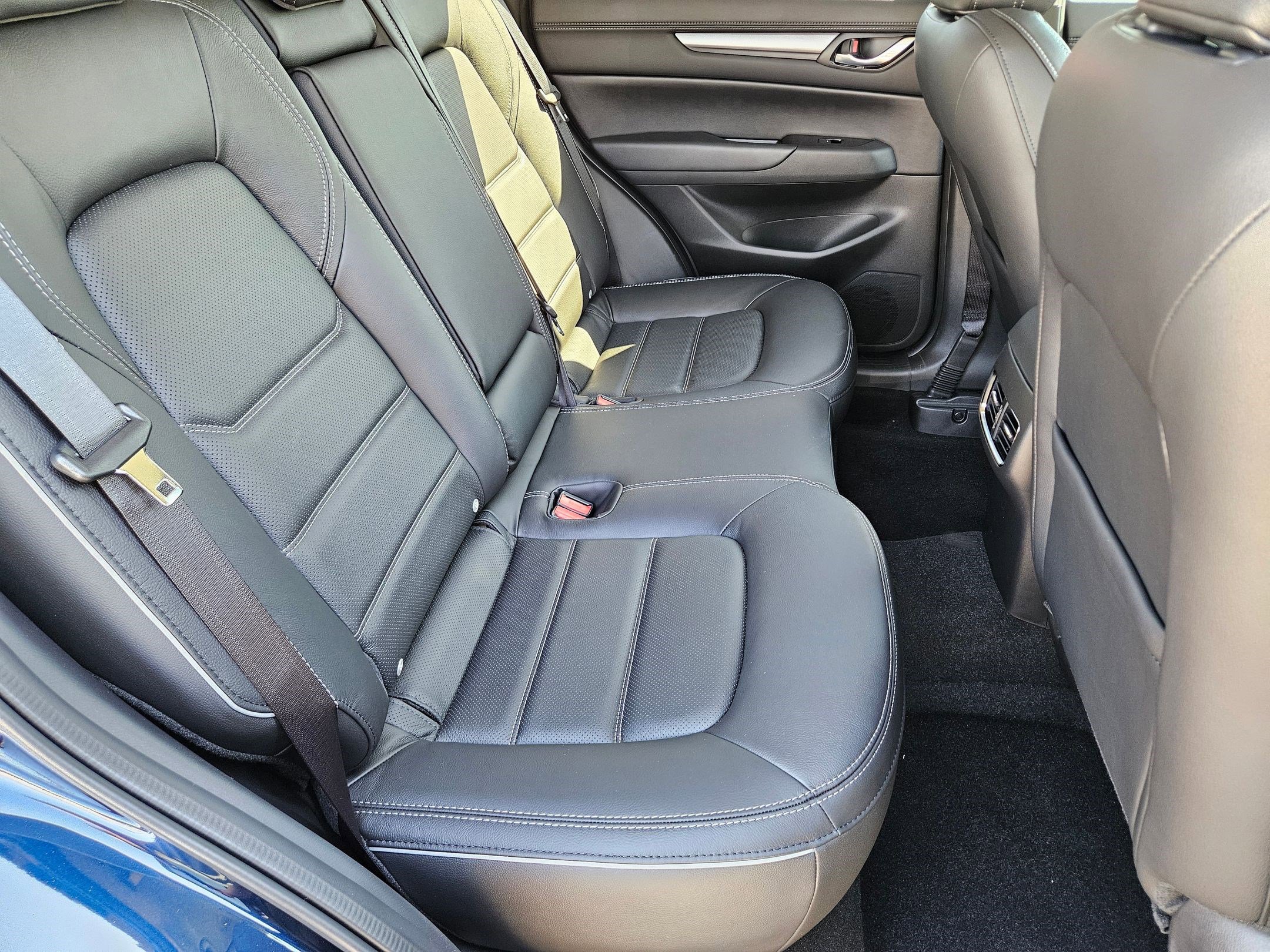 2025 Mazda CX-5 2.5 S Preferred photo 19