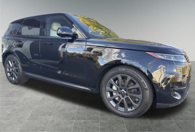2025 Land Rover Range Rover Sport P360 S photo 2