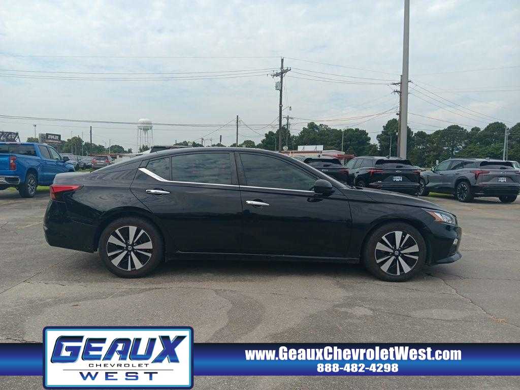 2021 Nissan Altima 2.5 SV photo 8
