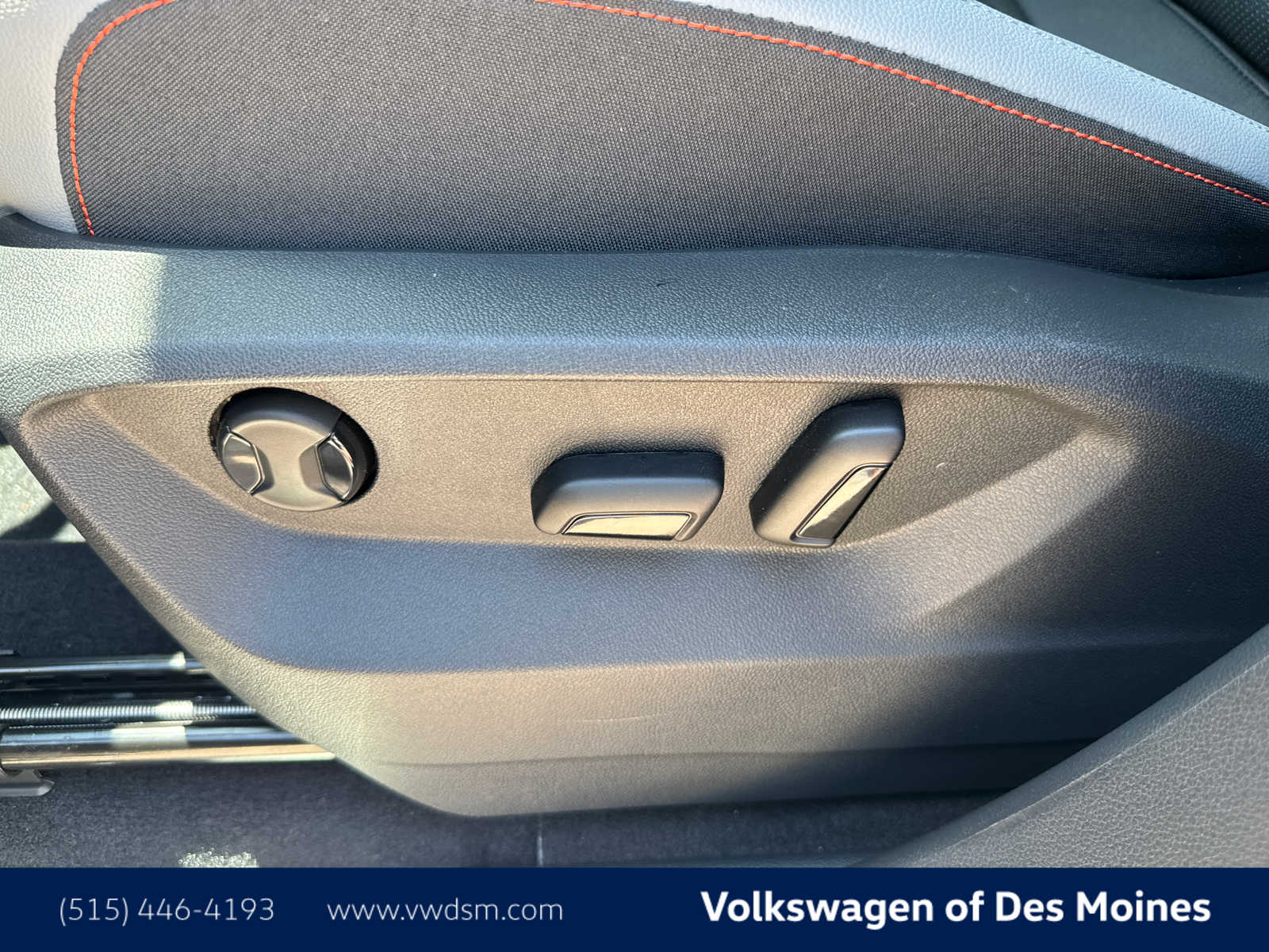 2025 Volkswagen Atlas Peak Edition SE photo 23