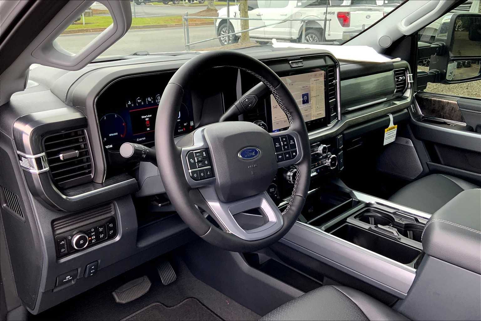 2025 Ford F-350 Lariat photo 6