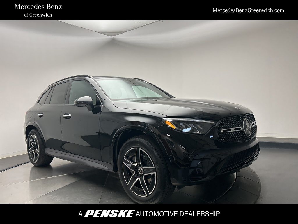 2026 Mercedes-Benz GLC Base's photo