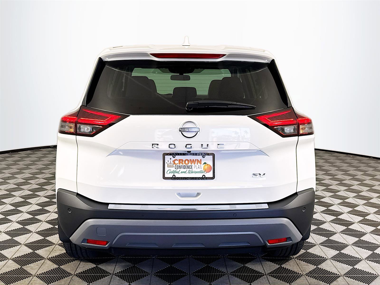 2023 Nissan Rogue SV photo 5