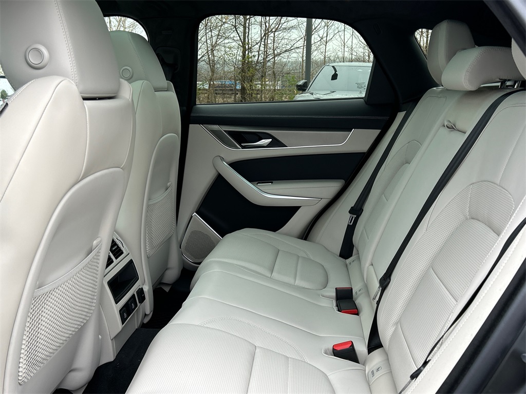 2026 Jaguar F-PACE P250 R-Dynamic S photo 21