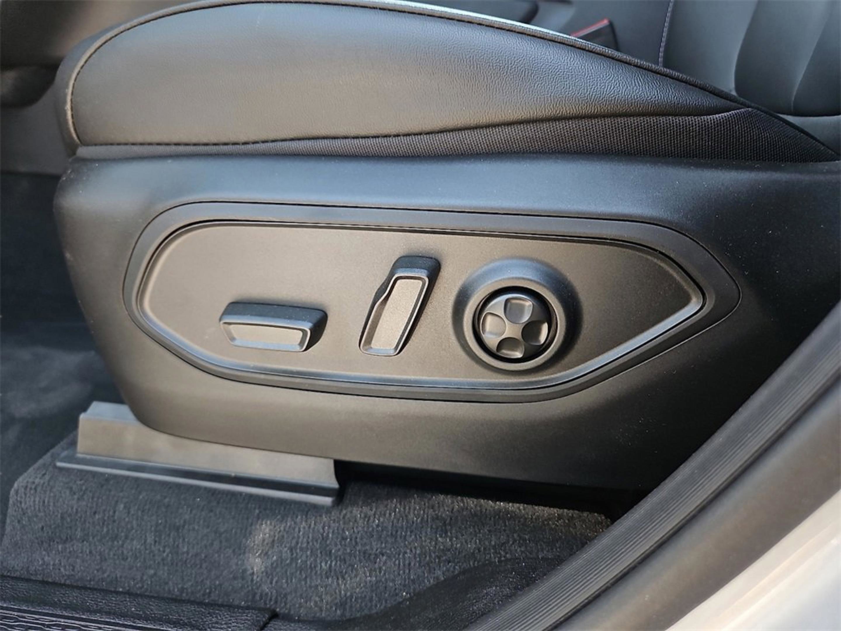 2025 Jeep Grand Cherokee Limited photo 13