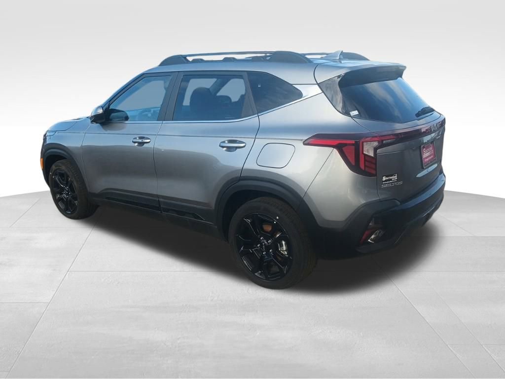 2024 Kia Seltos X-Line photo 2