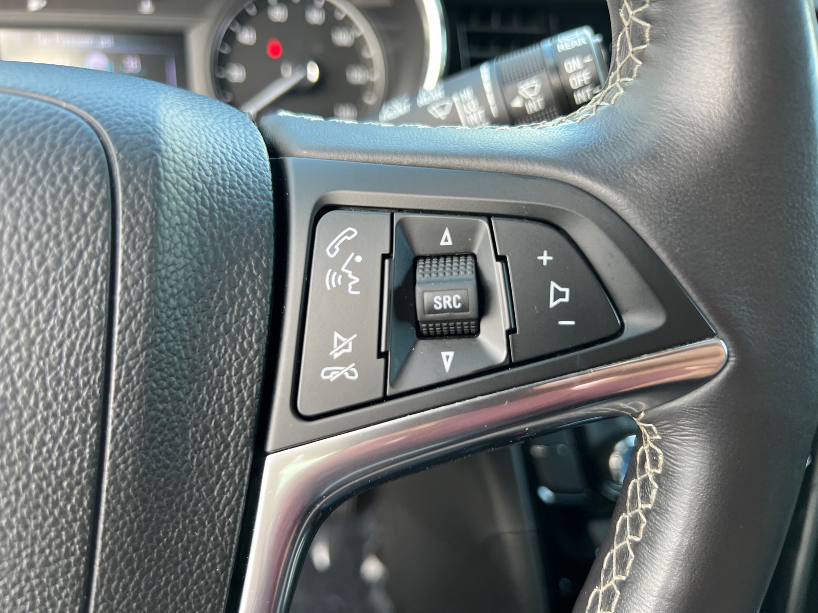 2022 Buick Encore Preferred photo 18