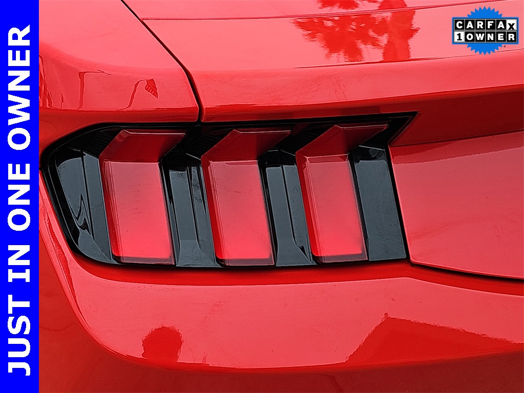 2024 Ford Mustang EcoBoost photo 38