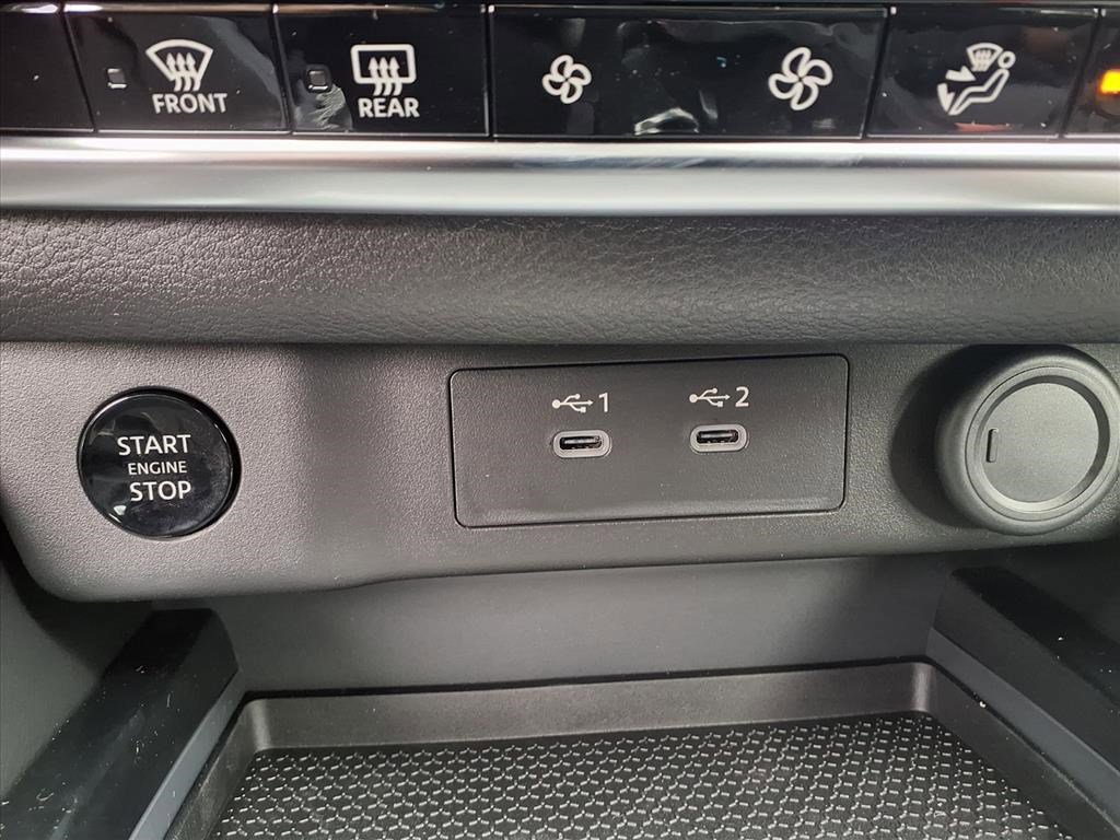 2026 Nissan Rogue SV photo 17