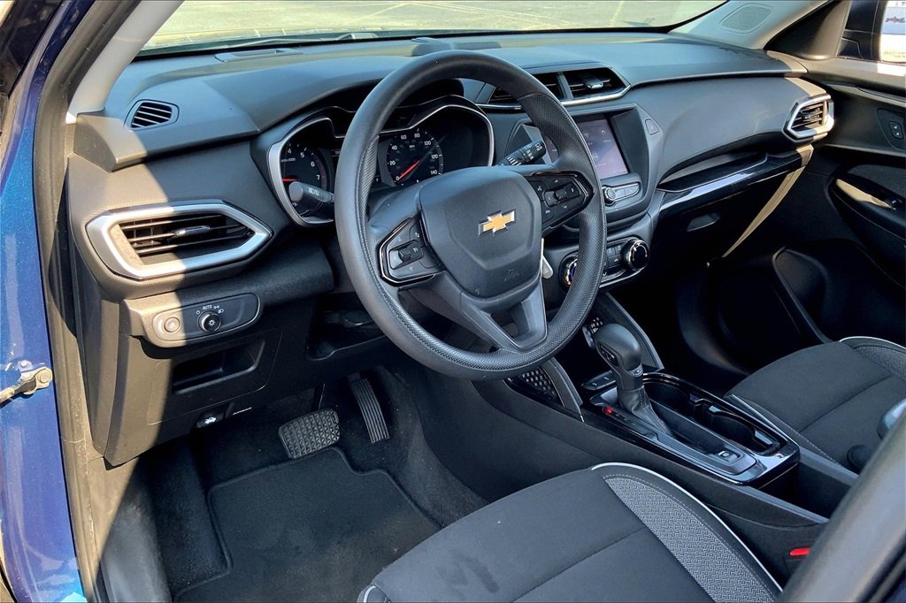 2021 Chevrolet Trailblazer LS photo 13