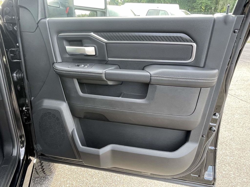 2026 Ram 2500 Big Horn photo 15