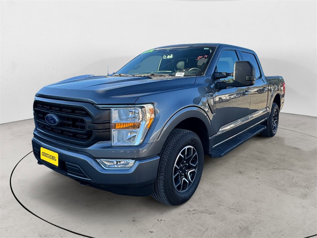 2021 Ford F-150 XLT's photo