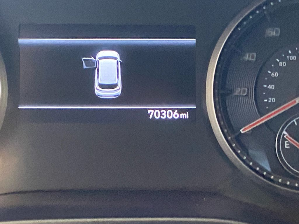 2022 Hyundai Santa Fe SEL photo 9