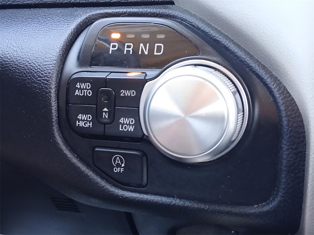 2020 Ram 1500 Laramie photo 24
