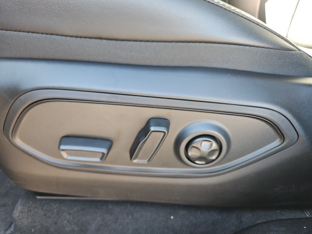 2025 Jeep Grand Cherokee Limited photo 4