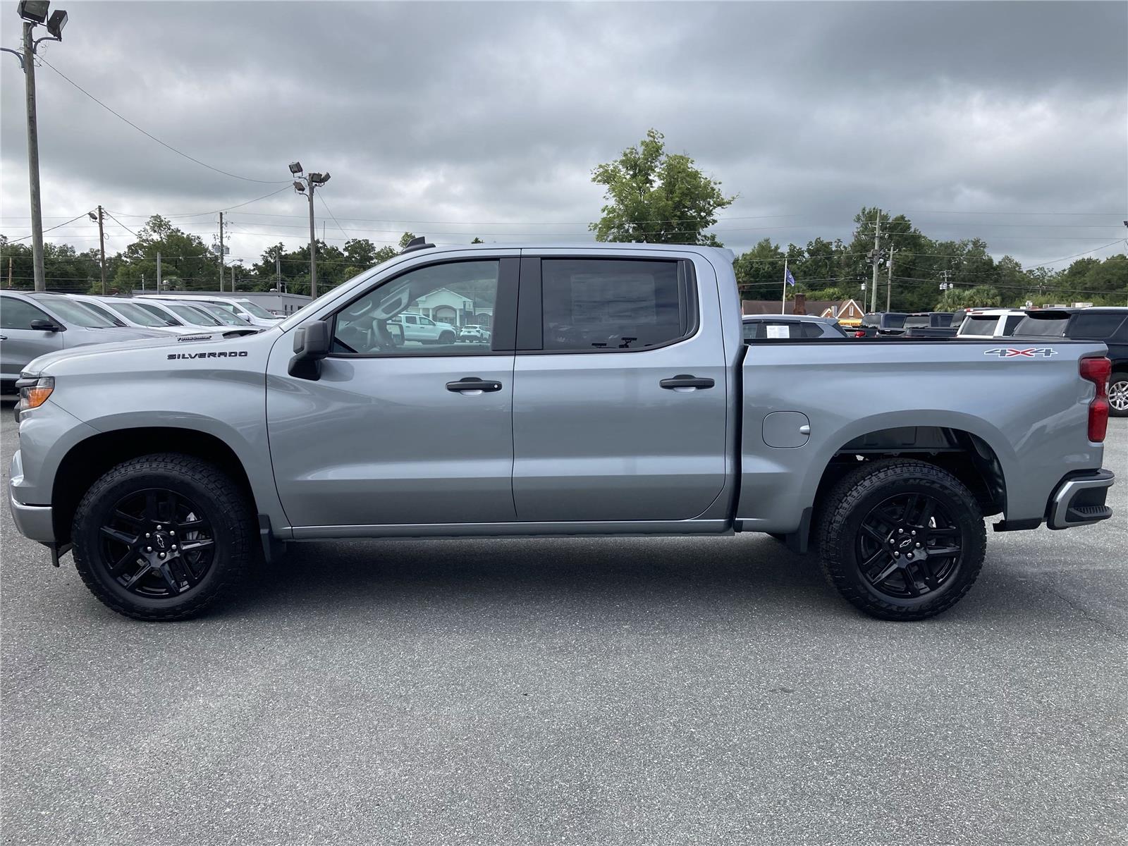 2026 Chevrolet Silverado 1500 Custom photo 8