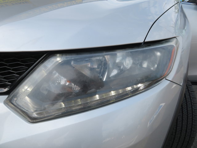 2015 Nissan Rogue SL photo 32