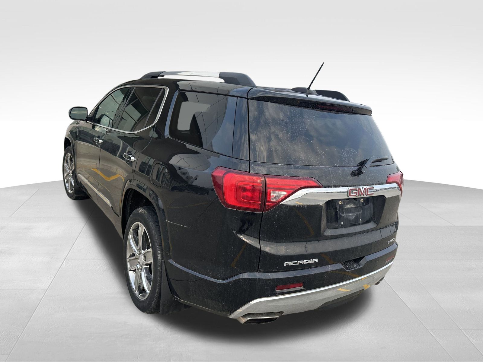 2017 Gmc Acadia Denali photo 2