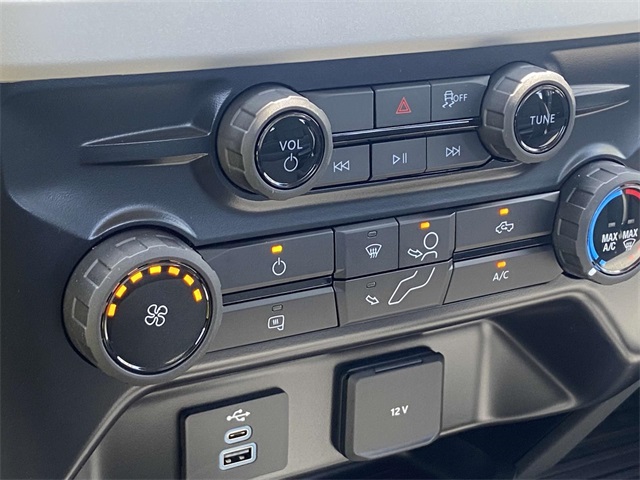 2025 Ford F-350 photo 18