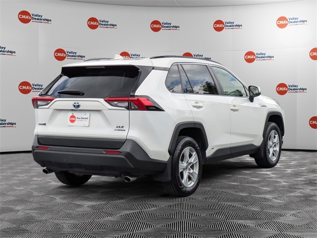 2019 Toyota RAV4 Hybrid XLE photo 3